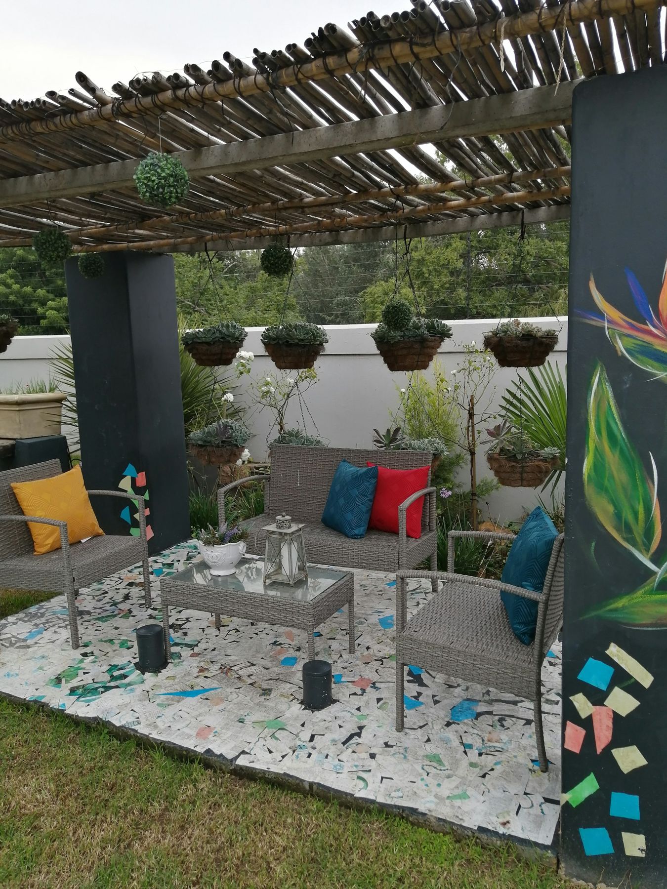Outdoor lounge